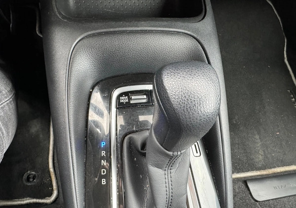 Toyota Corolla cena 56900 przebieg: 188000, rok produkcji 2021 z Gniezno małe 67